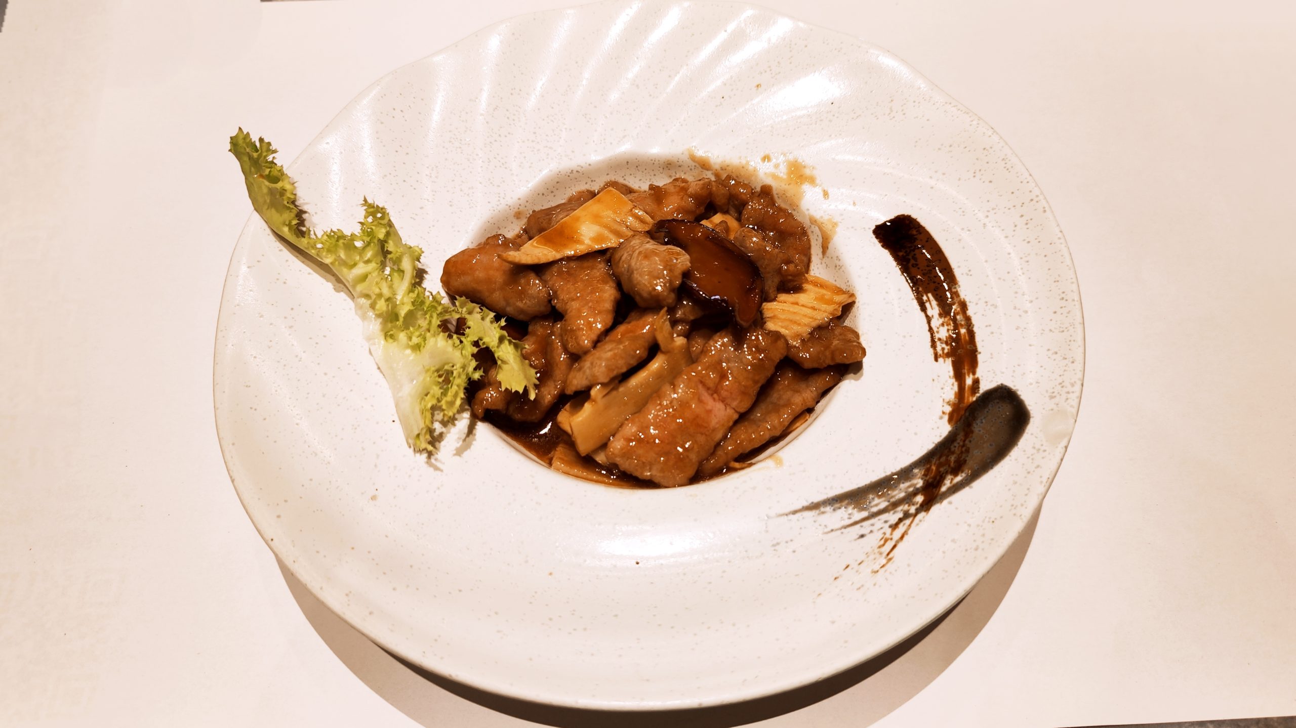 253 -  VITELLO CON FUNGHI E BAMBU
