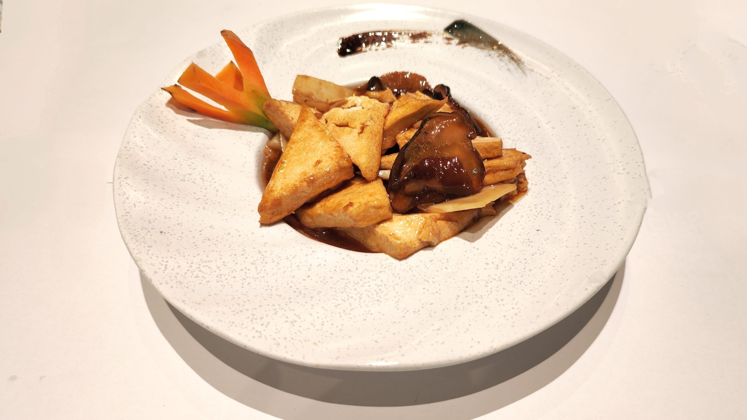287 -  TOFU CON FUNGHI E BAMBU